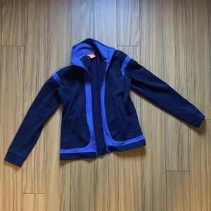 Women’s zip-up sweater